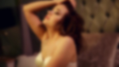 Blonde Escort in Jurupa Valley California