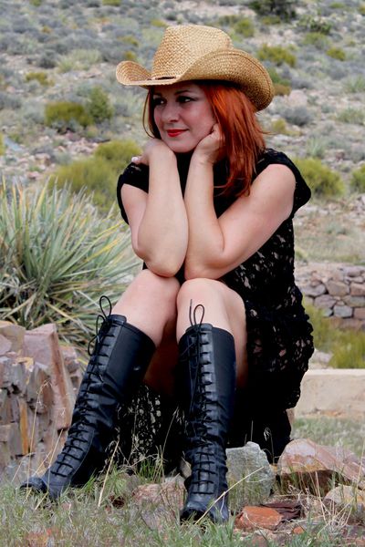 Elizabeth Christopher - Escort Girl from Bakersfield California