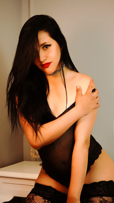 Lina Saenz - Escort Girl from Beaumont Texas